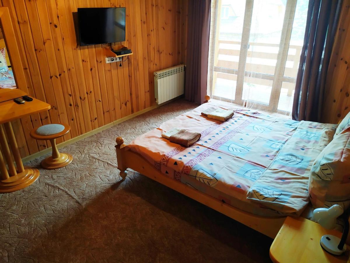 Guest House Shafran Jaremtsje Buitenkant foto