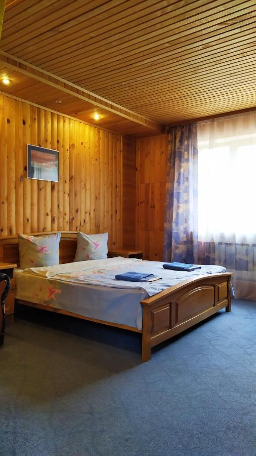Guest House Shafran Jaremtsje Buitenkant foto